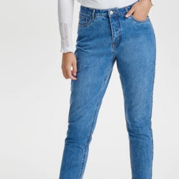 ONLY "Kelly" High-Waisted Mom Jeans - Picture 7 of 7